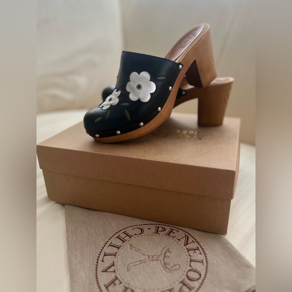 Penelope Chilvers Black Clogs with White Flowers — Size 41